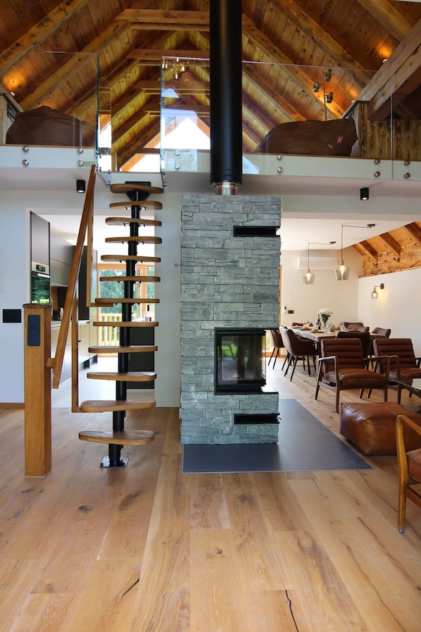 House | 5 bedrooms, Internet