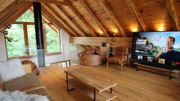 House | 5 bedrooms, Internet