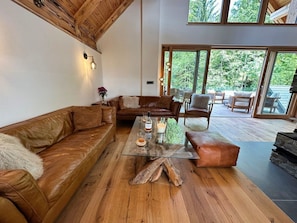 House | 5 bedrooms, Internet