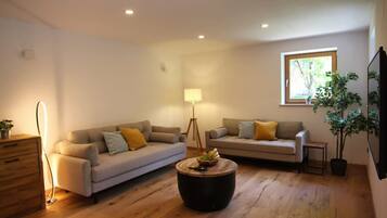 Apartment | 2 bedrooms, Internet