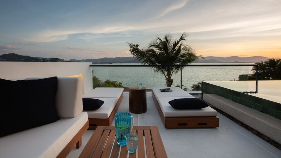 Gamay 3-bedroom Villa With Beach Access