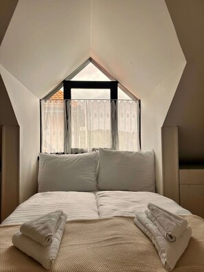 Apartment - Charming City Loft Apartment With Free Parking (Ljubljana)