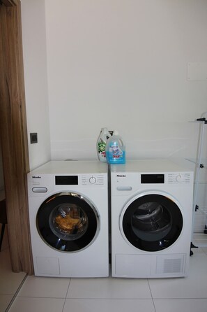 Apartment | 3 bedrooms, Internet