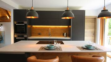 Apartment | 3 bedrooms, Internet