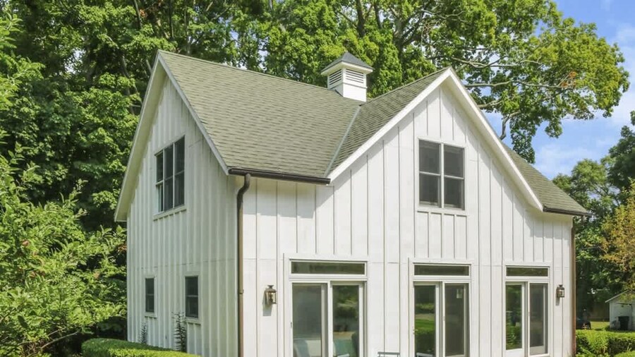 Downtown Douglas Coach House