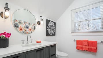 House | Bathroom