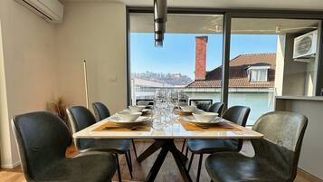 Apartment | 2 bedrooms, Internet