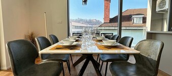 Garden Residence - Premium Castle View Apartment