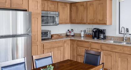 Mammoth Rock Retreat-villa Amazing Views-sleeps 4