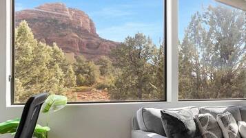 House | 5 bedrooms, Internet