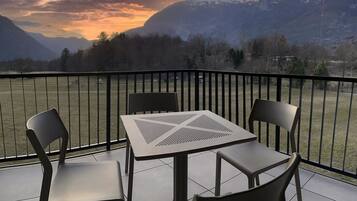 Apartment | 2 bedrooms, Internet