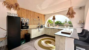 Villa | 5 bedrooms, Internet