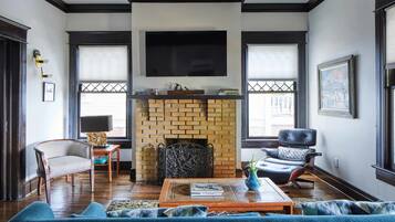 2 bedrooms, Internet