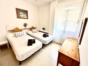 อพาร์ทเมนท์ | 3 ห้องนอน, อินเทอร์เน็ตความเร็วสูง