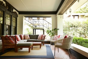 8 habitaciones y acceso a internet