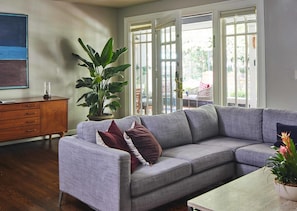 8 habitaciones y acceso a internet