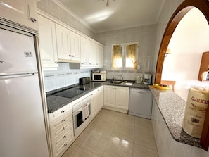 2 bedrooms, Internet