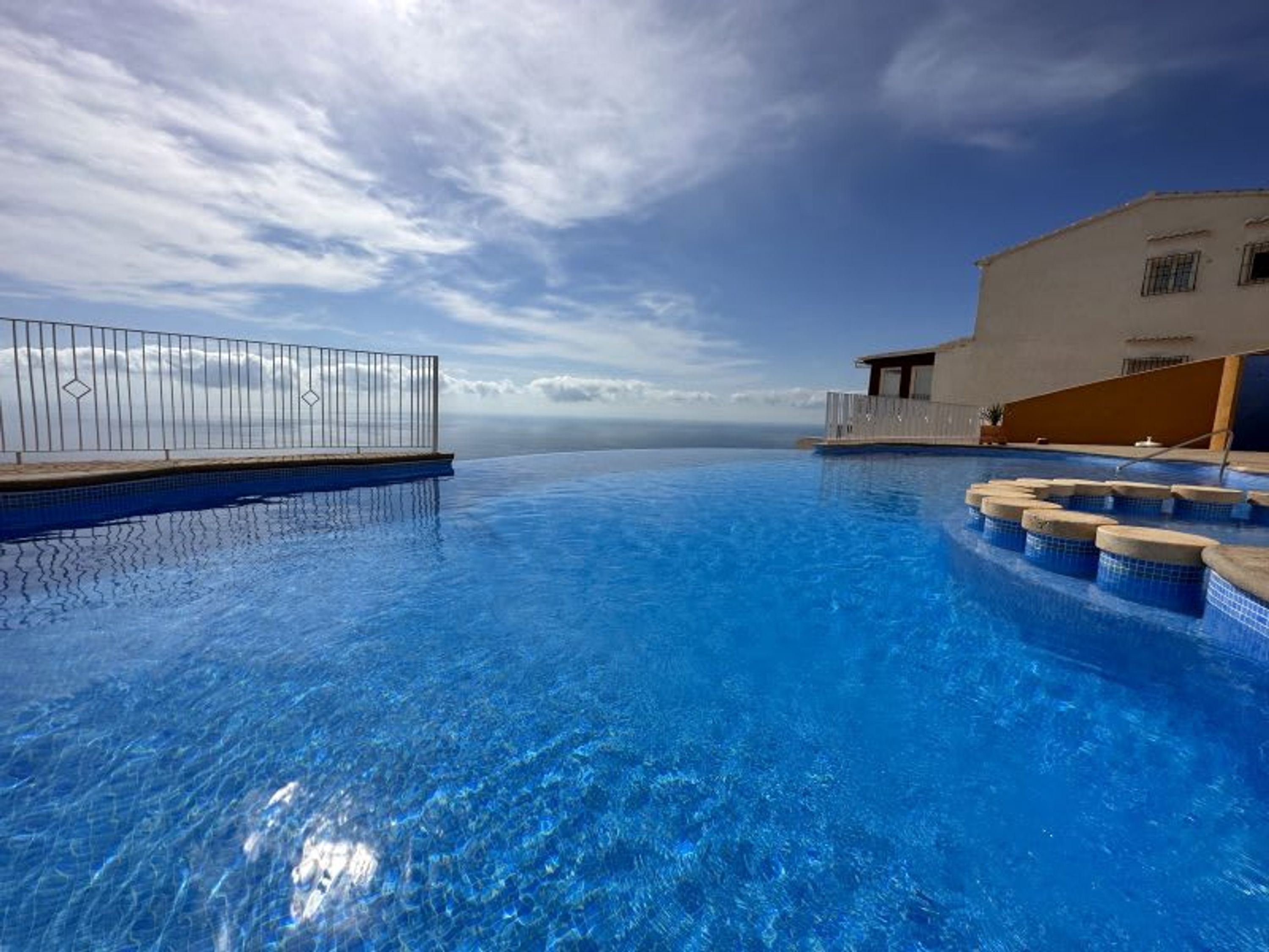 2 bedrooms, Internet