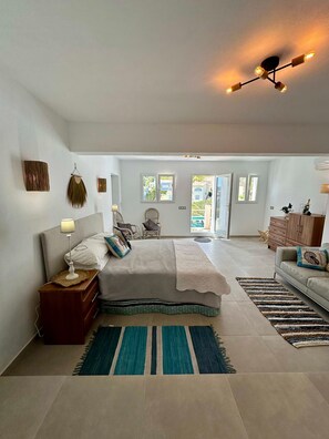 Villa | 4 bedrooms, Internet