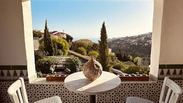 Villa | 4 bedrooms, Internet