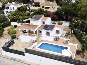 3 bedrooms, Internet