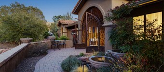 Mammoth Rock Splendor-close to Town Huge Spa Game Room
