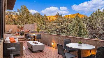 House | Terrace/patio