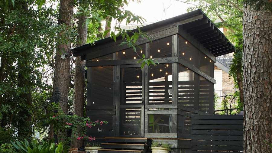 Frontporch Edenbrae - Overlooking Lush Gardens