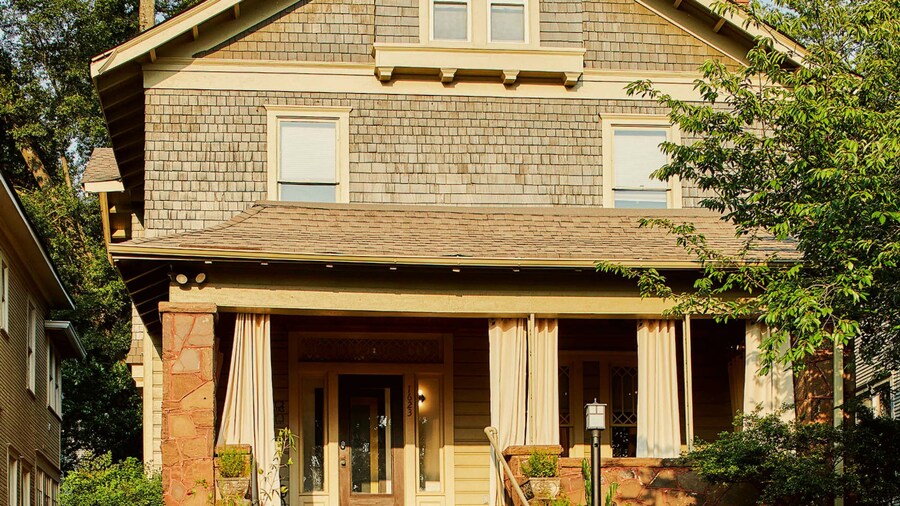 Charles on 11th - Beautifully Restored Historic Southside Home Walkable Perfect for Groups