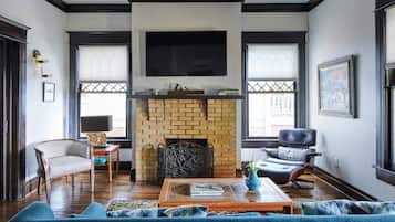 House, Accessible, Smoking | 7 bedrooms, Internet