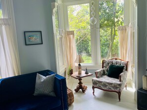 Apartment | 1 bedroom, Internet - Downstairs Thevictorian Downtown and Dog-friendly (Bellingham)