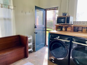 1 bedroom, Internet
