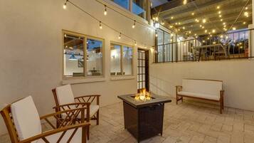 House | 7 bedrooms, Internet