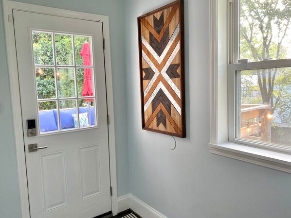 3 bedrooms, Internet - Blue Door Walk to Avondale Dog-friendly w Yard (Birmingham)
