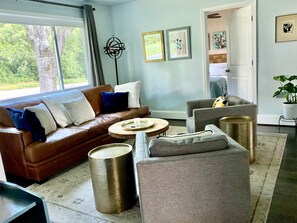 House | 3 bedrooms, Internet - Blue Door Walk to Avondale Dog-friendly w Yard (Birmingham)