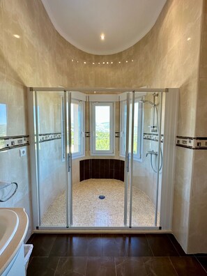 House | 3 bedrooms, Internet
