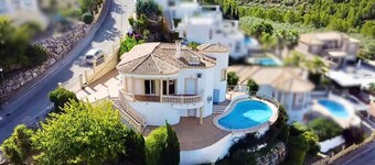 Casa Luna - Three Bedroom Villa With Stunning View