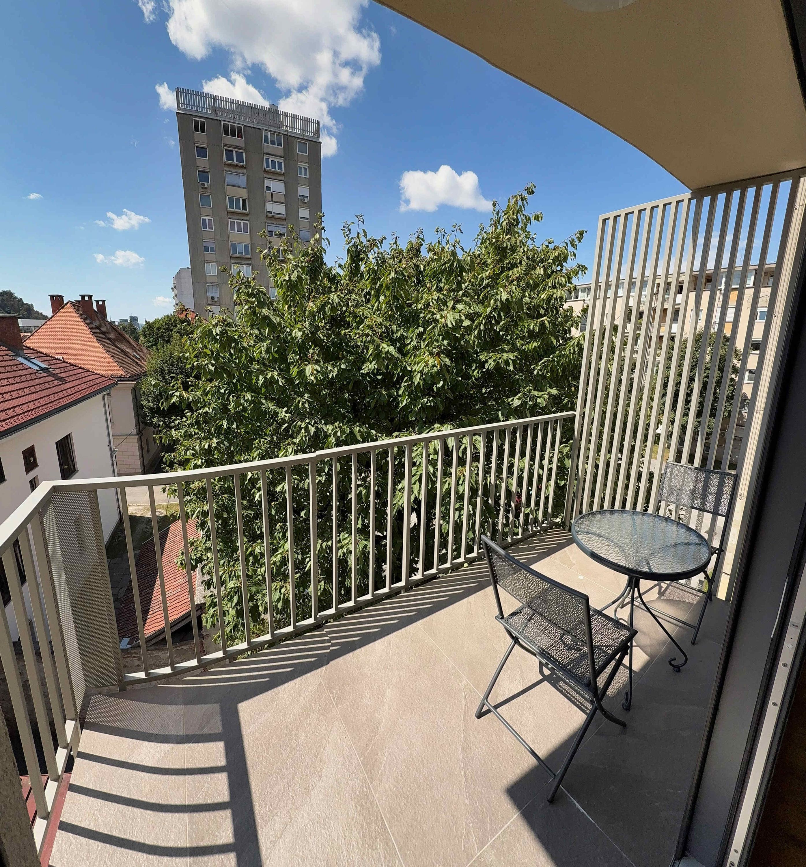 公寓 | 2 間臥室、網路服務