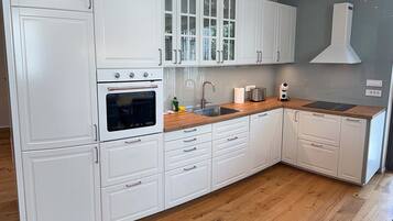 Apartment | 2 bedrooms, Internet