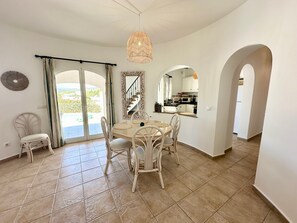 Villa | 3 dormitorios y Internet