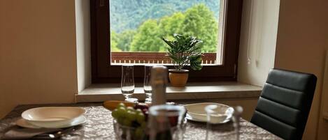 公寓 | 1 間臥室、網路服務