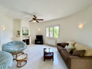 3 bedrooms, Internet - Three Bedroom Villa With Private Pool in Moraira (Teulada)