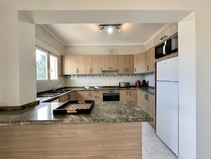 Villa | 3 bedrooms, Internet