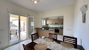 Villa | 3 bedrooms, Internet