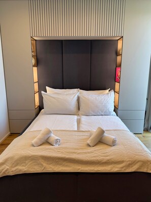 Apartment | 4 bedrooms, Internet - Skyline Penthouse Retreat Luxury in Ljubljana (Ljubljana)