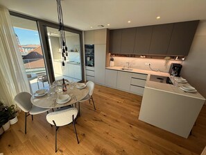 Apartamento | 4 quartos, acesso à internet de alta velocidade