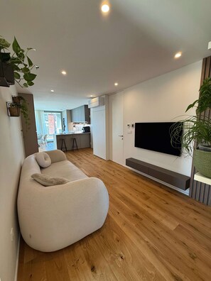 Apartment | 4 bedrooms, Internet
