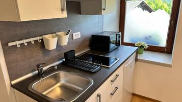 Studio | 1 bedroom, Internet