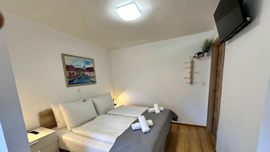 Bijol Apartments - Studio E