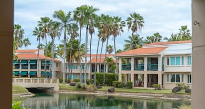 Upscale Villa in Gated Community Beach Access Yari